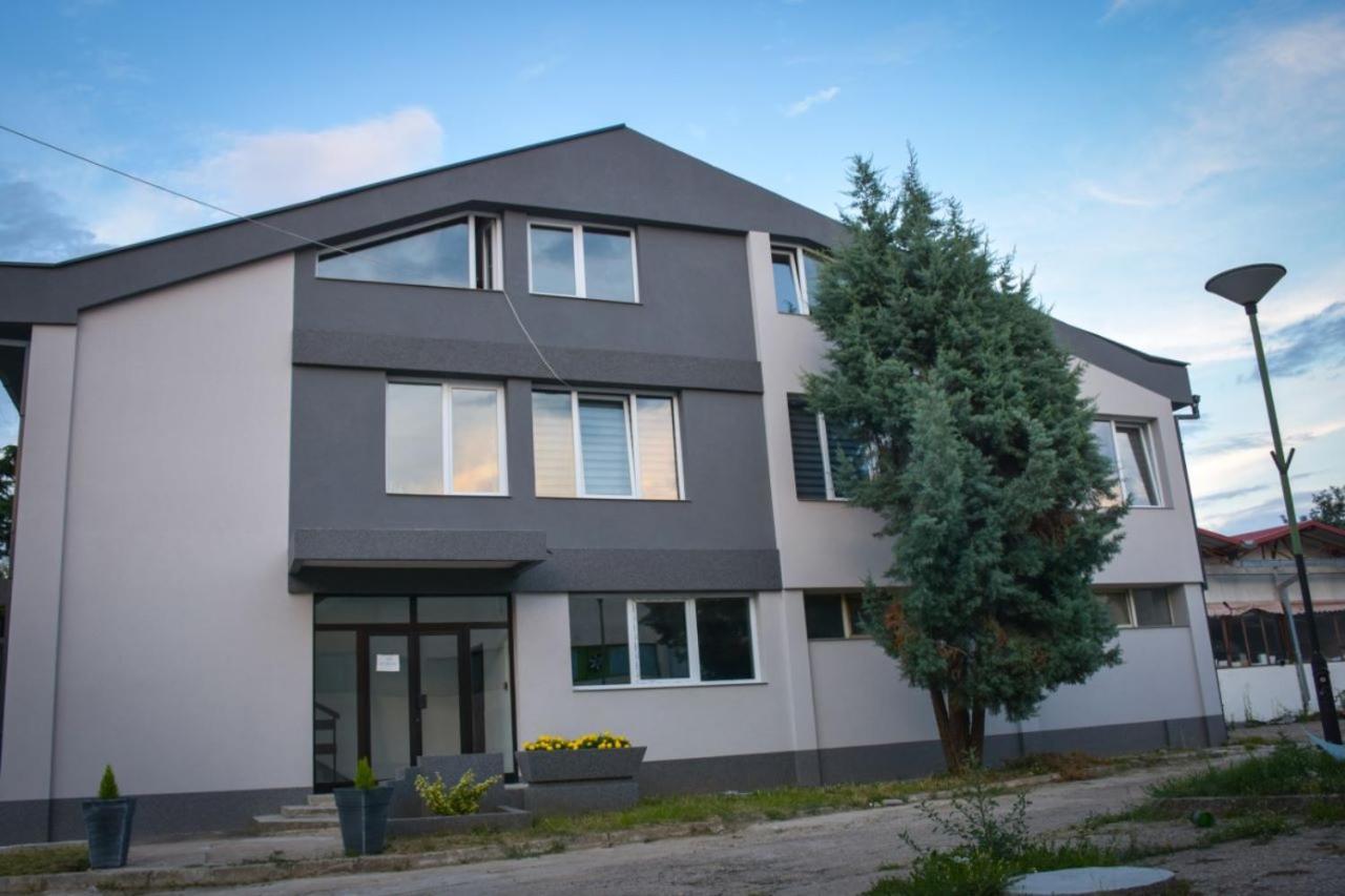 Vila Oska Vinica Exteriér fotografie